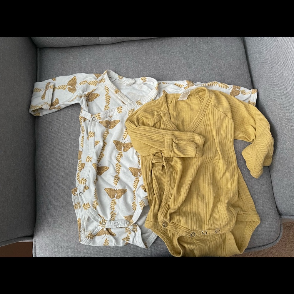 Kate Quinn 6 - 12 m long sleeve baby onesies
